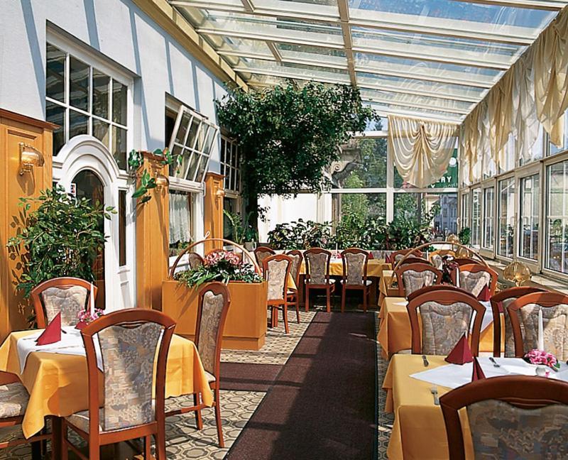 Hotel - Restaurant Kurhaus Klotzsche Dresda Exterior foto